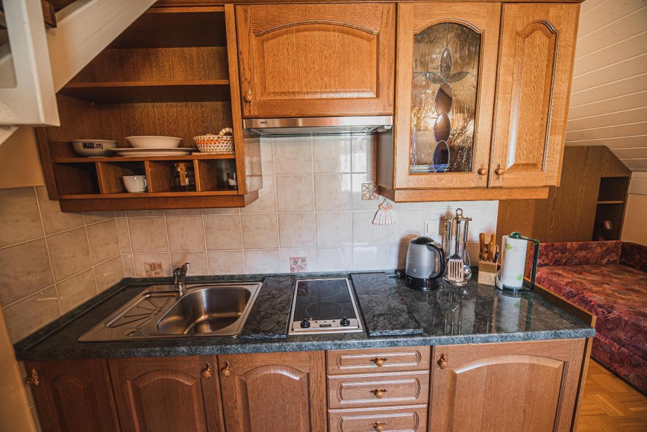 Homestay Kocka Згорнье-Езерско Экстерьер фото